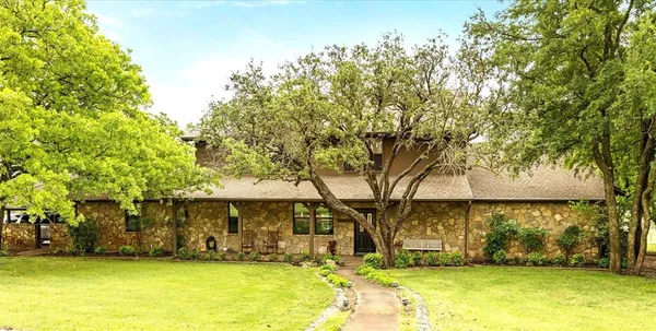 $1,425,000 | 3165 Farm To Market 51, Bluff Dale, TX 76433