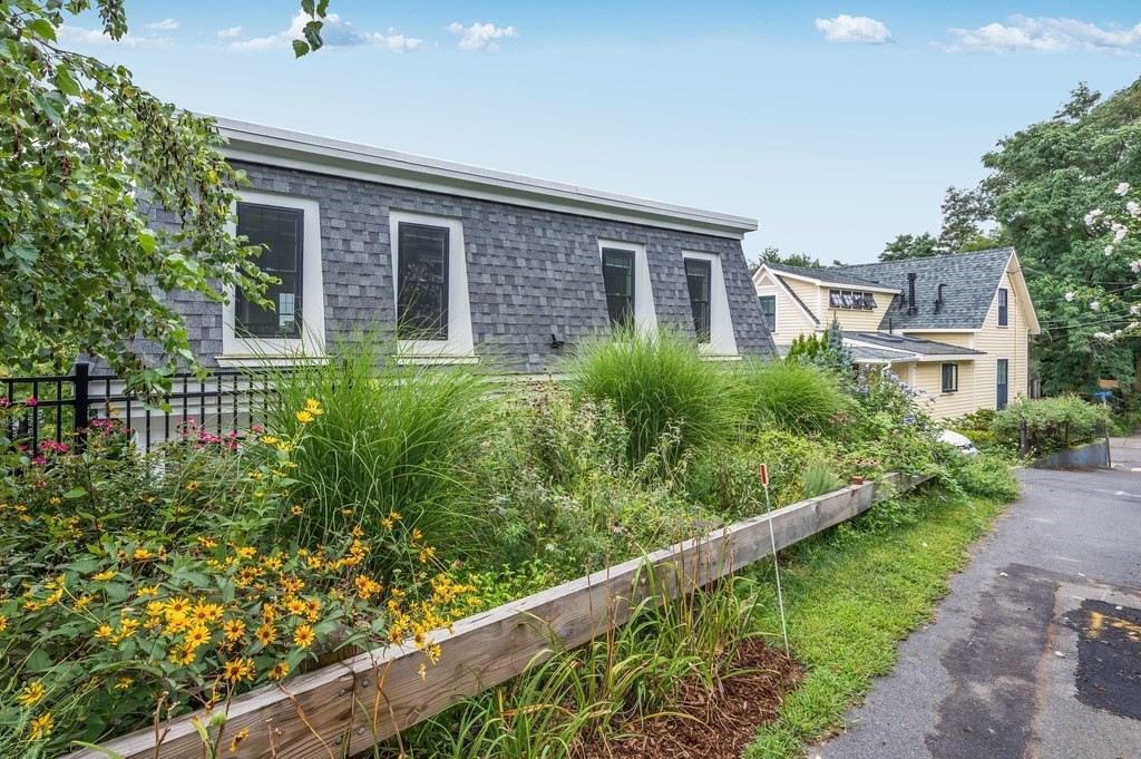 57 Pitman Street, Unit 4 Somerville, MA 02143 - Photo 31 of 32