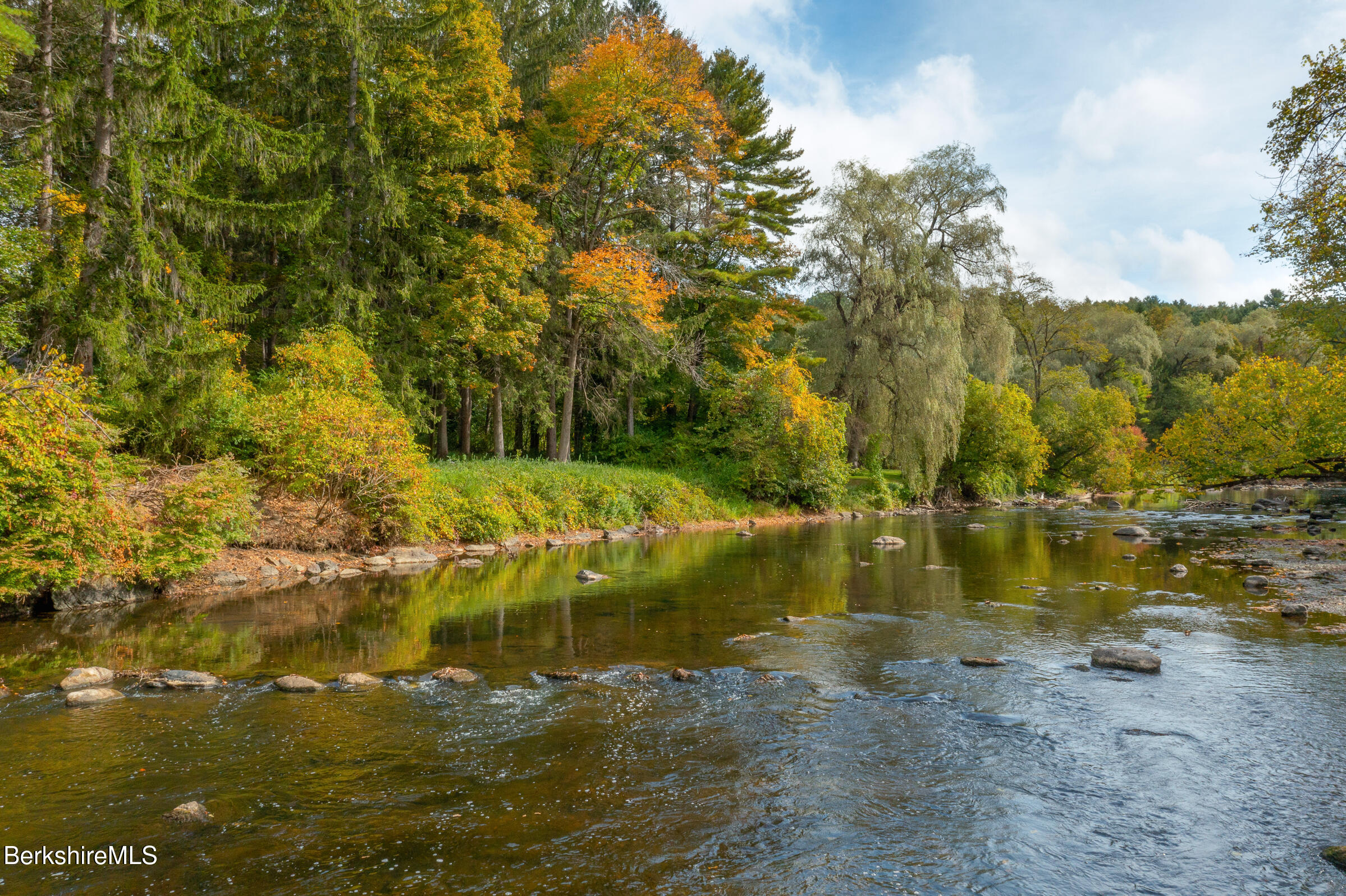 82 East Main Street Stockbridge, MA 01262 - Photo 44 of 52