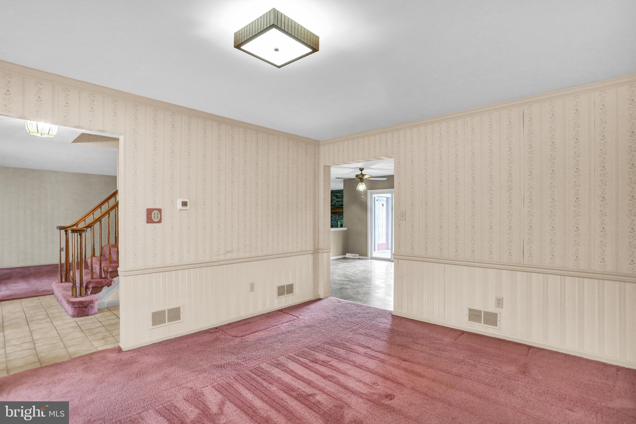 248 Faust Road Reading, PA 19608 - Photo 5 of 39