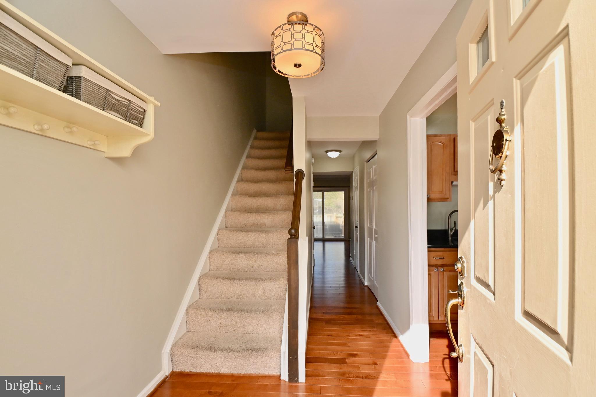 5648 Ridge View Drive Alexandria, VA 22310 - Photo 3 of 37 Gallery Image 3