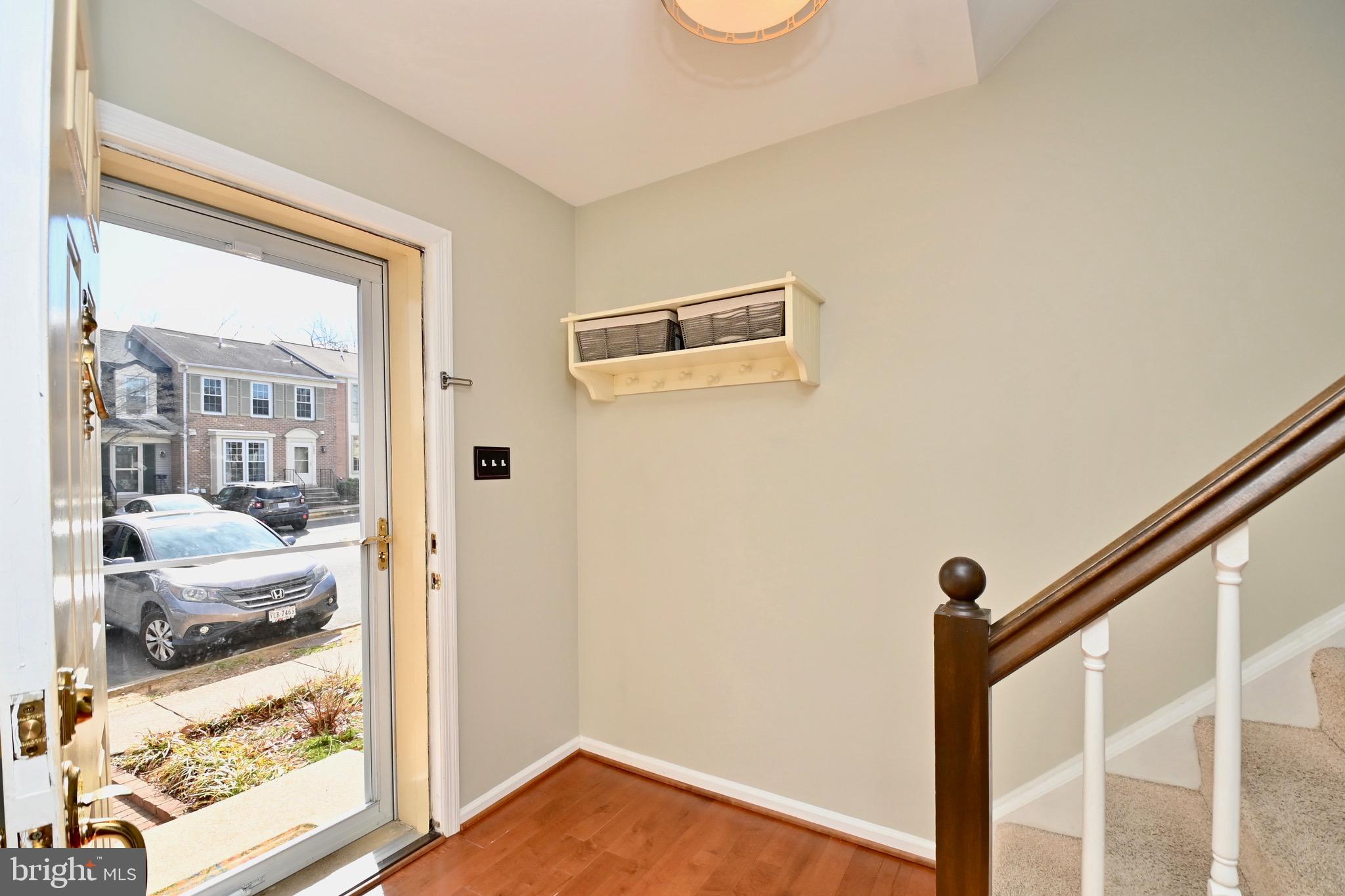 5648 Ridge View Drive Alexandria, VA 22310 - Photo 4 of 37 Gallery Image 4