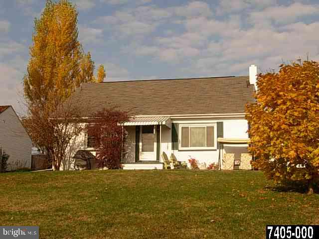 516 Manor Road Windsor, PA 17366 - Photo 1 of 1