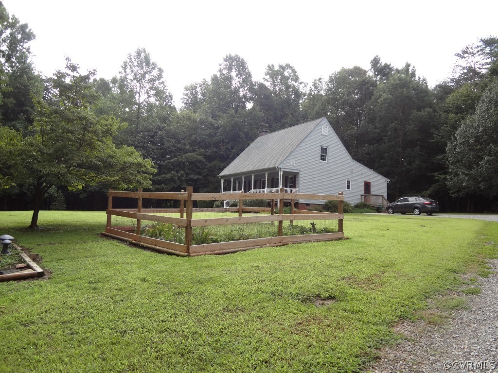 2503 Log Cabin Road Maidens, VA 23102 - Photo 3 of 37 Gallery Image 3