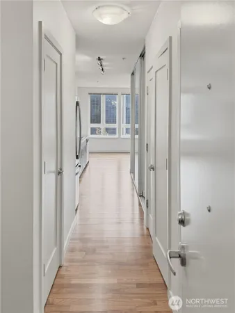 $324,995 | 3104 Western Avenue, Unit 522, Seattle, WA 98121