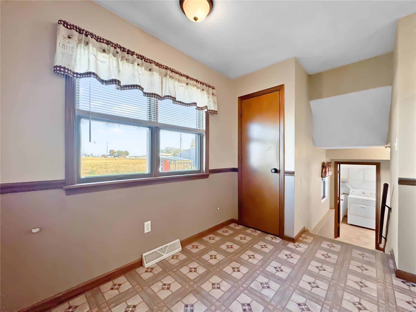 211 West Eldondale Drive Hecker, IL 62248 - Photo 13 of 41