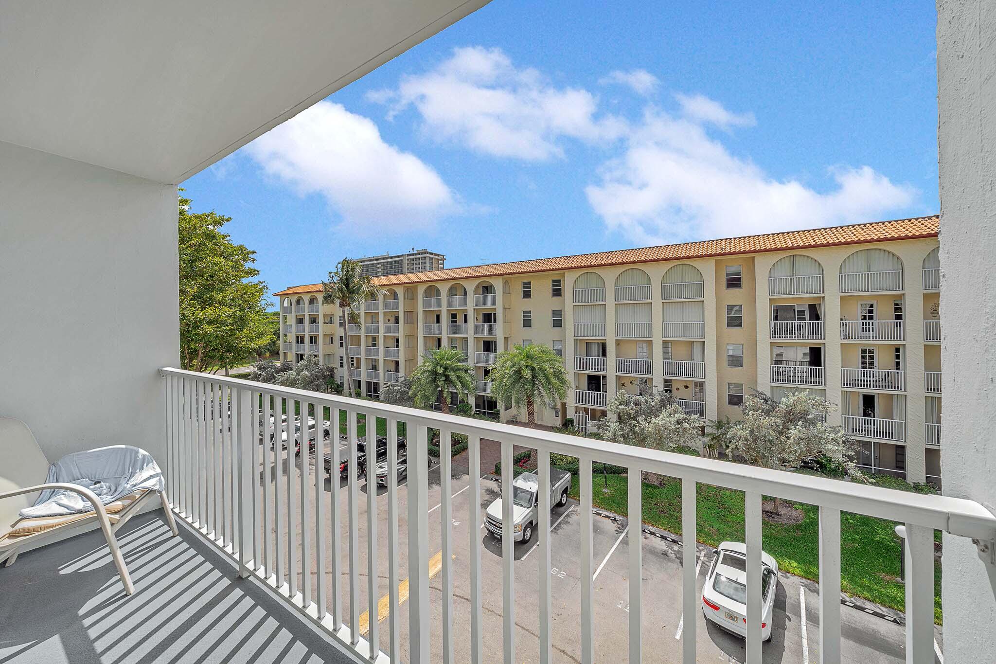 1111 South Ocean Boulevard Boca Raton, FL 33432 - Photo 14 of 47 6 Balcony (2)