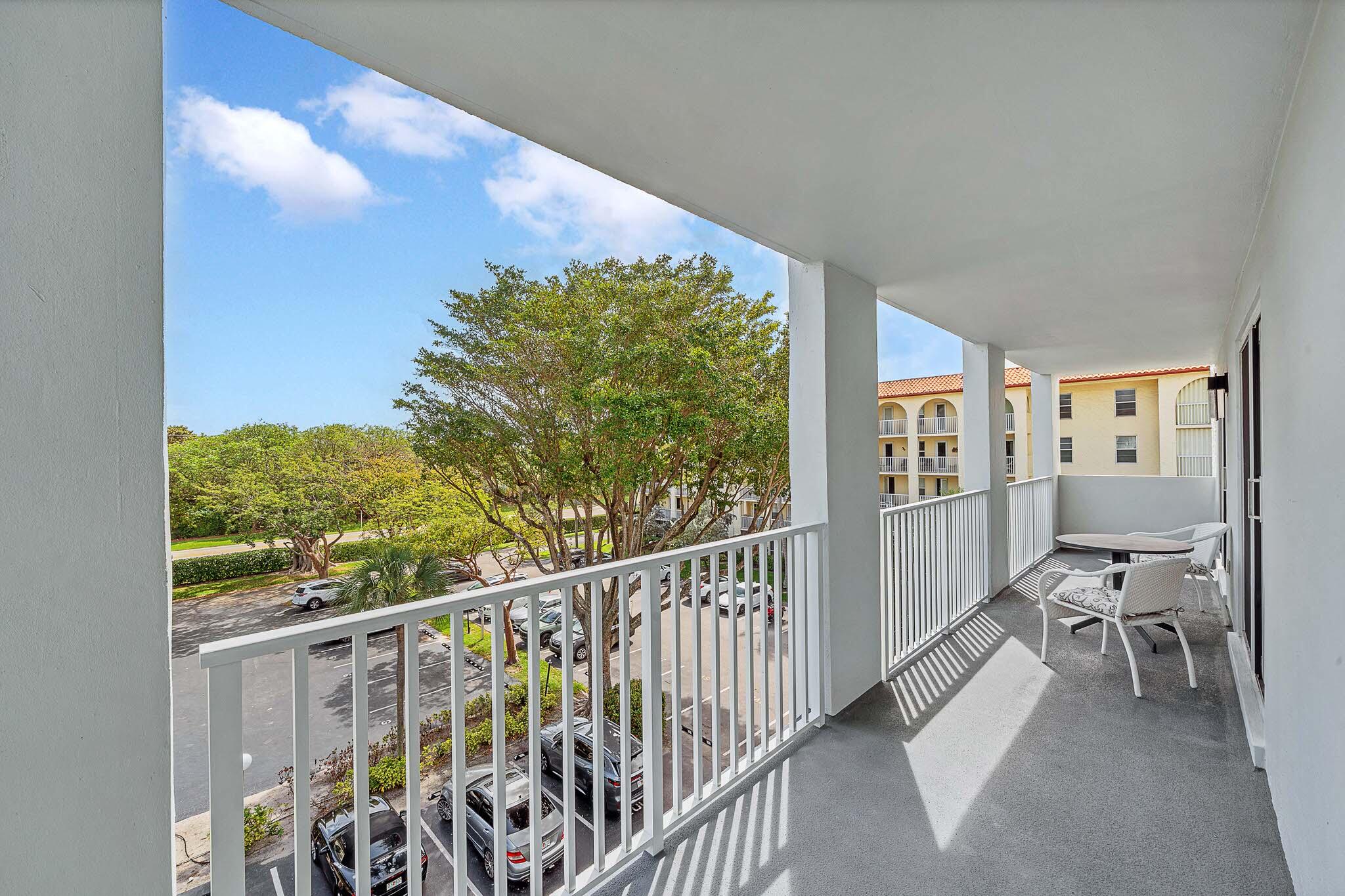 1111 South Ocean Boulevard Boca Raton, FL 33432 - Photo 34 of 47 16 Balcony (2)
