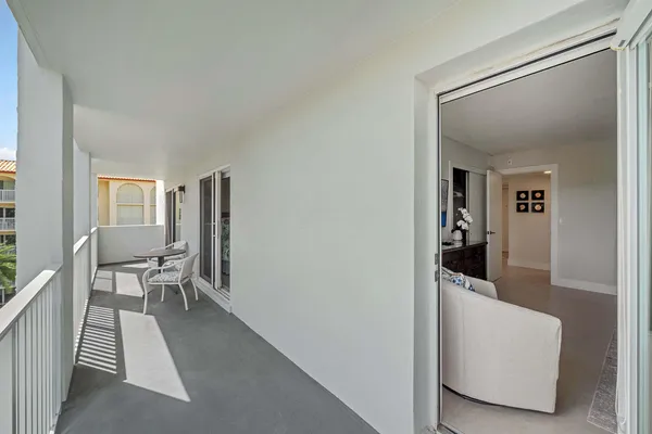 $2,995 | 1111 South Ocean Boulevard, Boca Raton, FL 33432