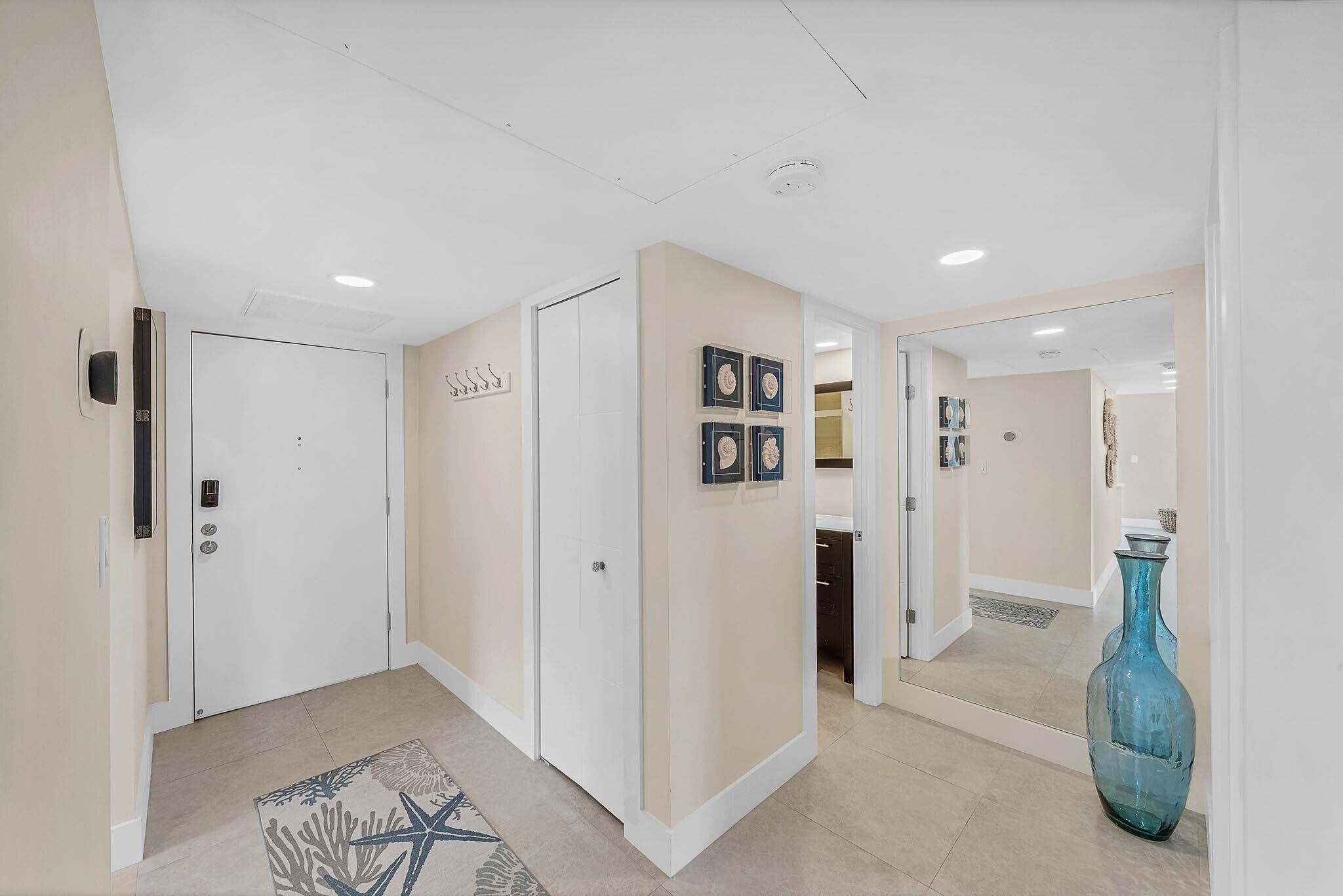 1111 South Ocean Boulevard Boca Raton, FL 33432 - Photo 37 of 47 14 Foyer