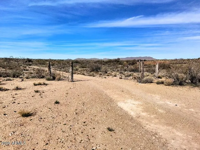 a view of outdoor space with city view