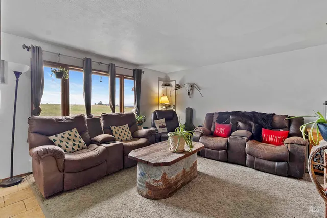 $525,000 | 1090 Desjardin Road, Deary, ID 83823