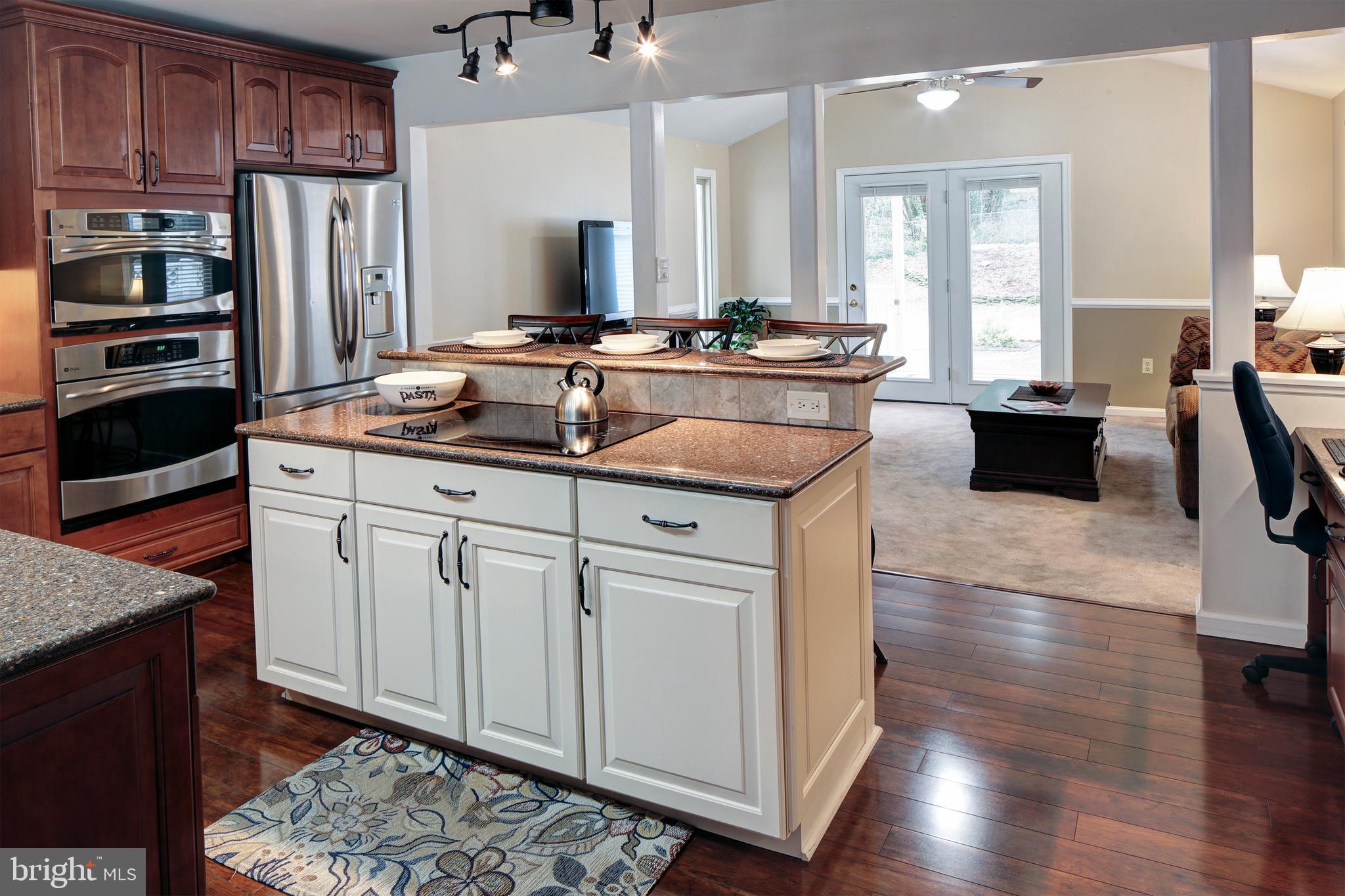 13 Roe Lane Arnold, MD 21012 - Photo 10 of 31 Kitchen