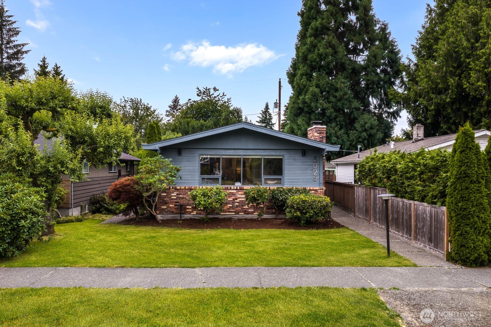 5025 48th Avenue Southwest Seattle, WA 98136 - Photo 24 of 26