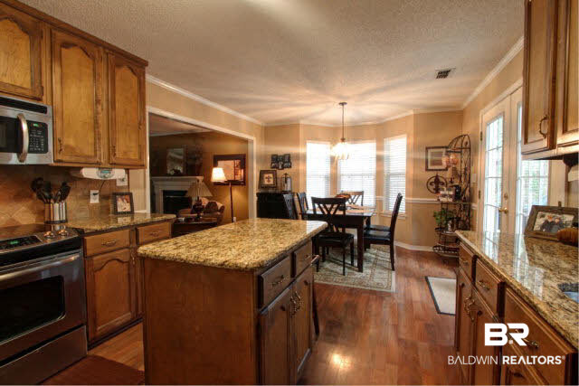 513 Grand Avenue Fairhope, AL 36532 - Photo 15 of 28 kitchen