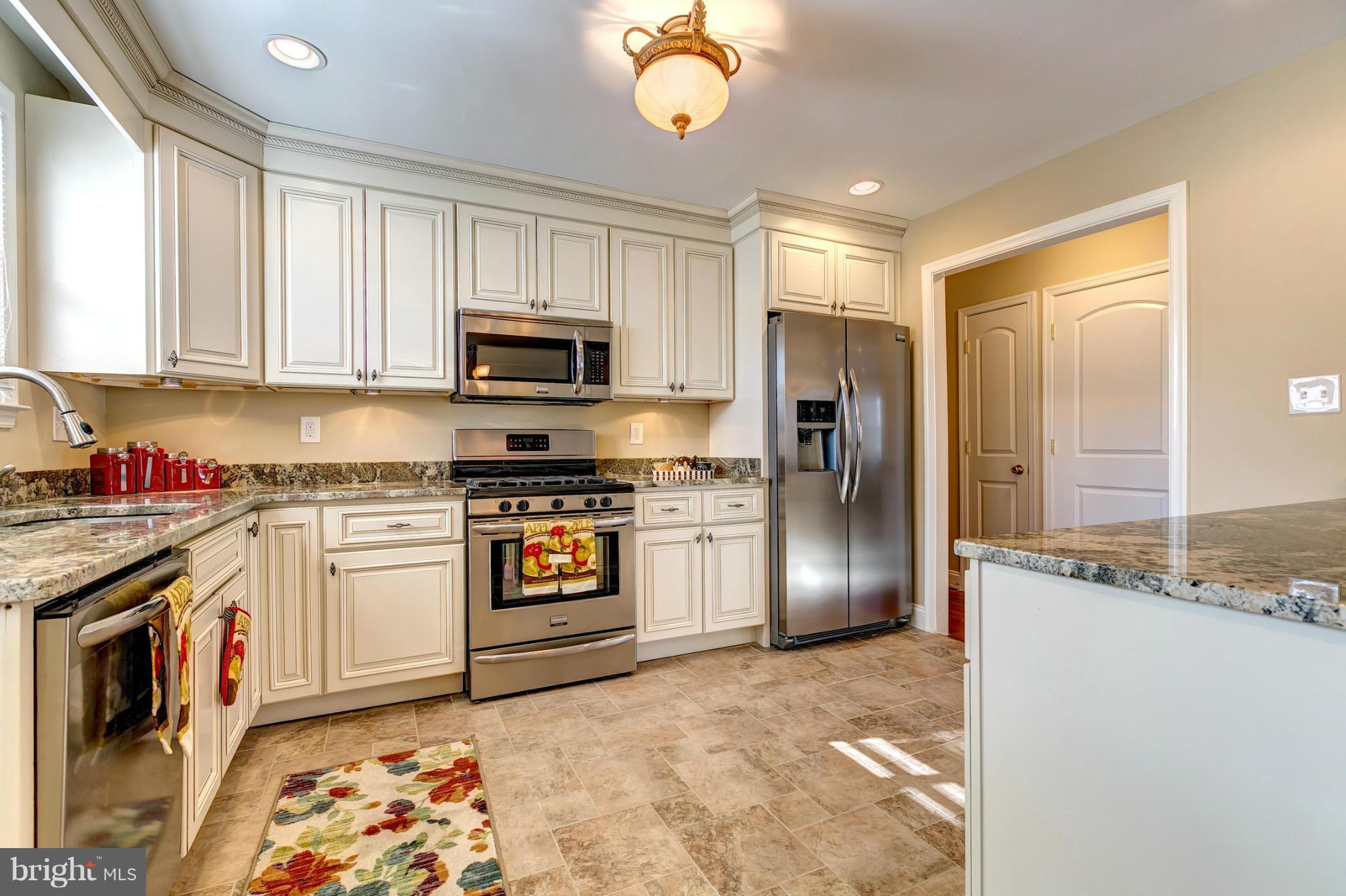 3903 Algiers Road Randallstown, MD 21133 - Photo 6 of 29 Kitchen