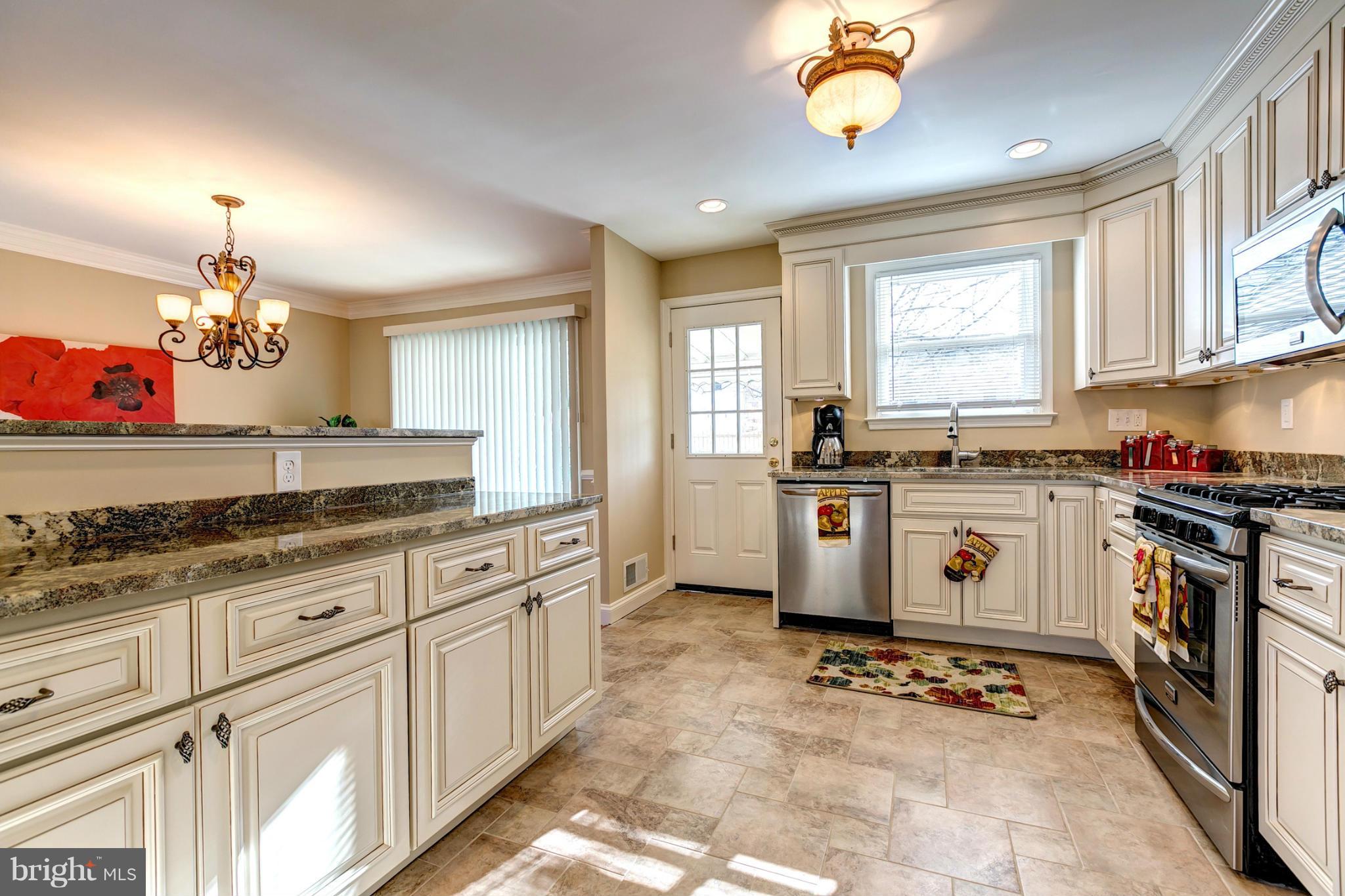3903 Algiers Road Randallstown, MD 21133 - Photo 7 of 29 Kitchen