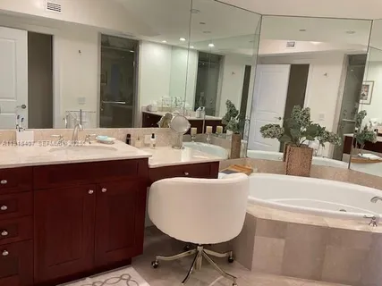 $4,700,000 | 6000 Island Boulevard, Unit 2406, Aventura, FL 33160