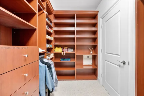 $4,700,000 | 6000 Island Boulevard, Unit 2406, Aventura, FL 33160