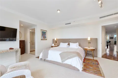 $4,700,000 | 6000 Island Boulevard, Unit 2406, Aventura, FL 33160