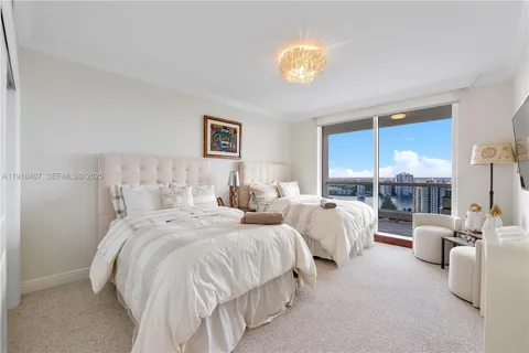 $4,700,000 | 6000 Island Boulevard, Unit 2406, Aventura, FL 33160