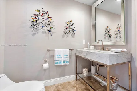 $4,700,000 | 6000 Island Boulevard, Unit 2406, Aventura, FL 33160