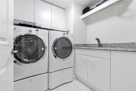 $4,700,000 | 6000 Island Boulevard, Unit 2406, Aventura, FL 33160