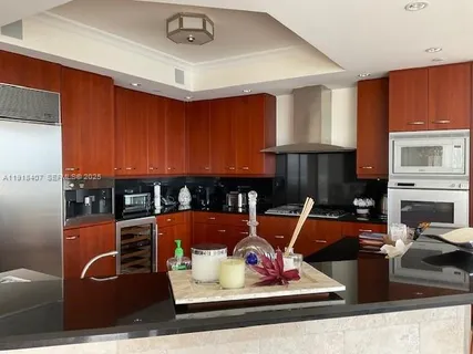 $4,700,000 | 6000 Island Boulevard, Unit 2406, Aventura, FL 33160