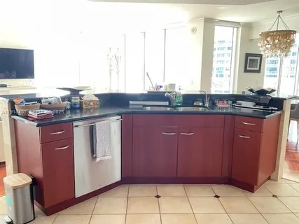 $4,700,000 | 6000 Island Boulevard, Unit 2406, Aventura, FL 33160