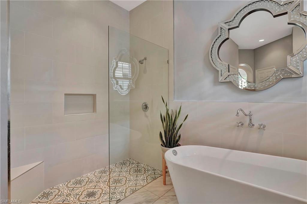 6058 Shallows Way Naples, FL 34109 - Photo 15 of 38 Gallery Image 15