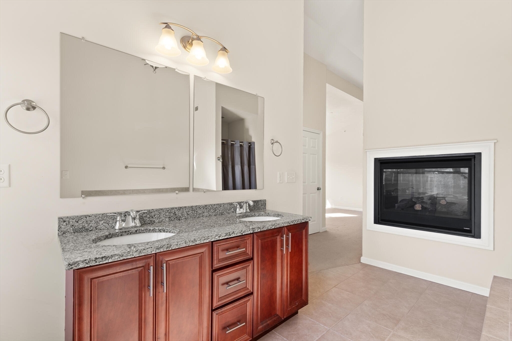 5 Paul Revere Path, Unit 5 Hopkinton, MA 01748 - Photo 14 of 20