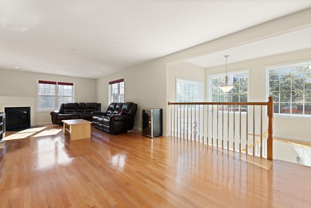 5 Paul Revere Path, Unit 5 Hopkinton, MA 01748 - Photo 6 of 20