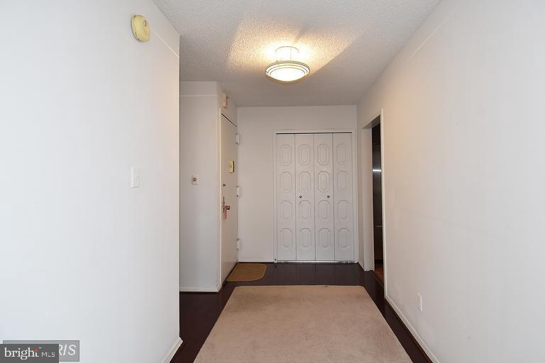 5225 Pooks Hill Road, Unit 1612N Bethesda, MD 20814 - Photo 12 of 18