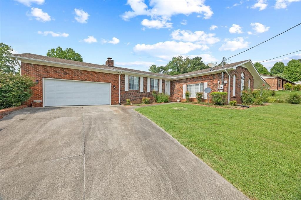 329 Cora Road Cookeville, TN 38501 - Photo 4 of 25 Gallery Image 4