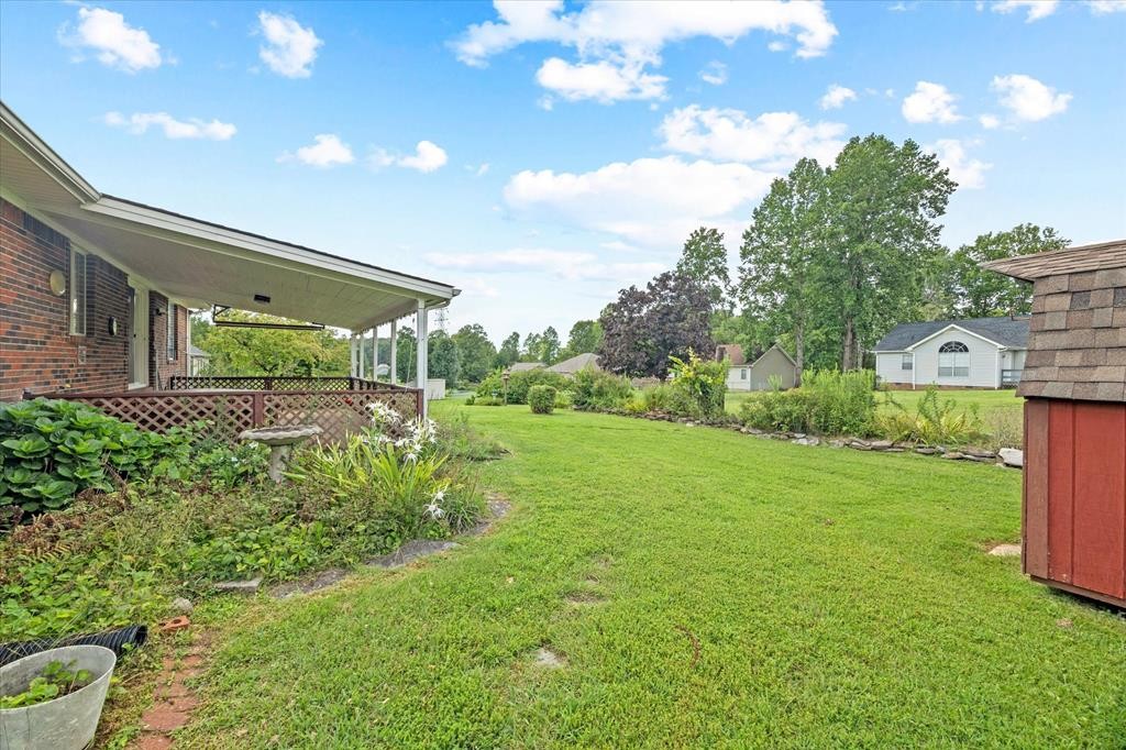 329 Cora Road Cookeville, TN 38501 - Photo 6 of 25 Gallery Image 6