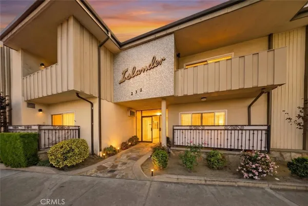 $2,600 | 232 North Verdugo Road, Unit 2, Glendale, CA 91206