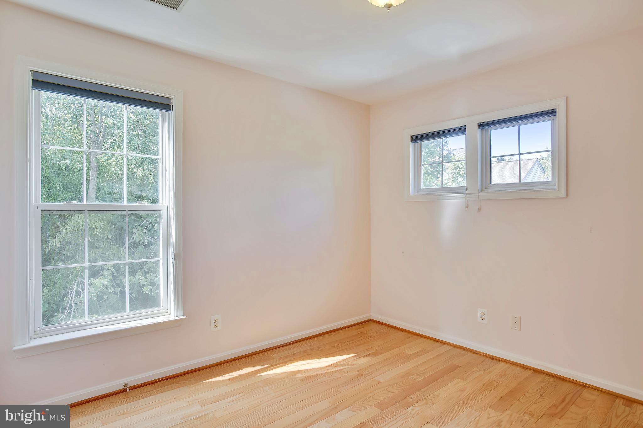 12413 Brown Fox Way Reston, VA 20191 - Photo 19 of 30 Bedroom