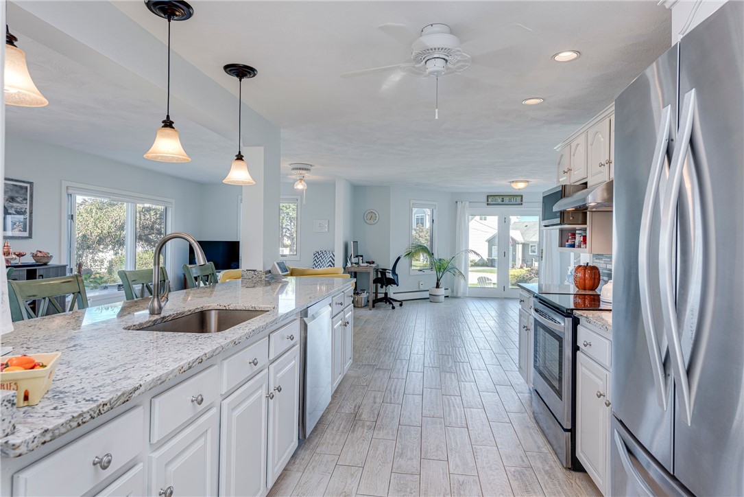 145 Colonel John Gardner Road Narragansett, RI 02882 - Photo 4 of 47