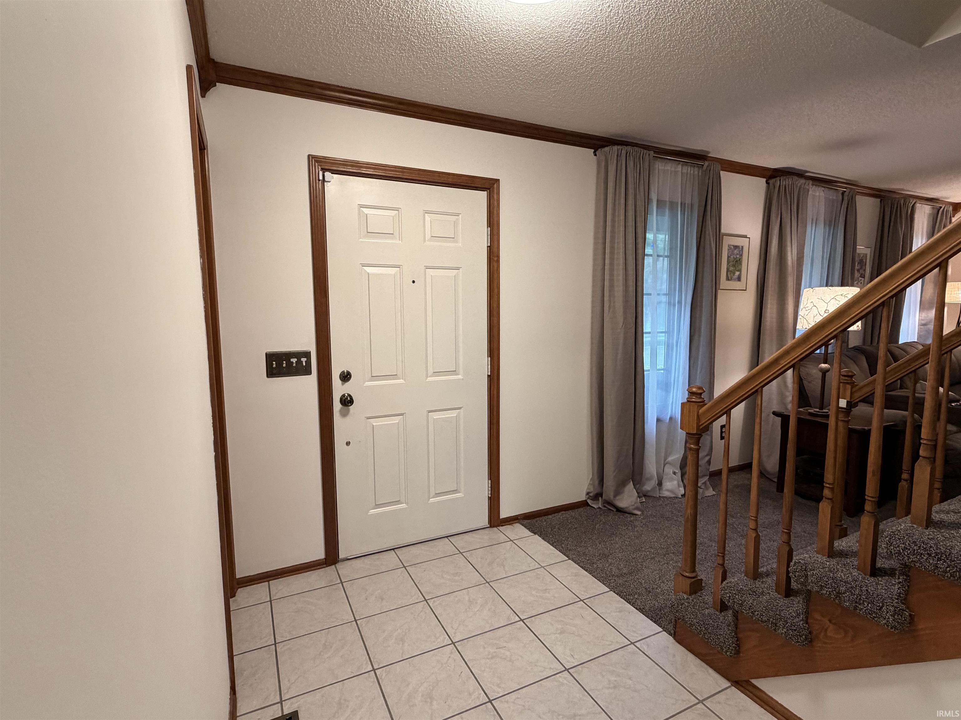8609 Spring Forest Drive Fort Wayne, IN 46804 - Photo 6 of 40