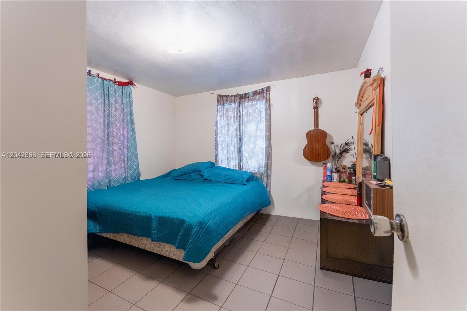 9265 Southwest 38th Street Miami, FL 33165 - Photo 8 of 18
