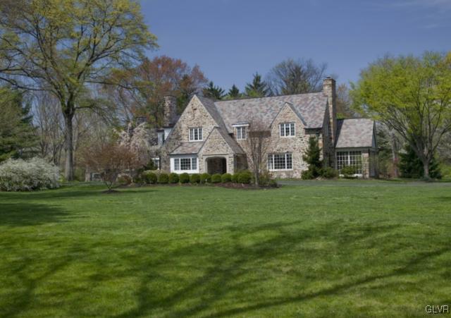1567 Saucon Valley Road Bethlehem, PA 18015 - Photo 1 of 10 Gallery Image 1