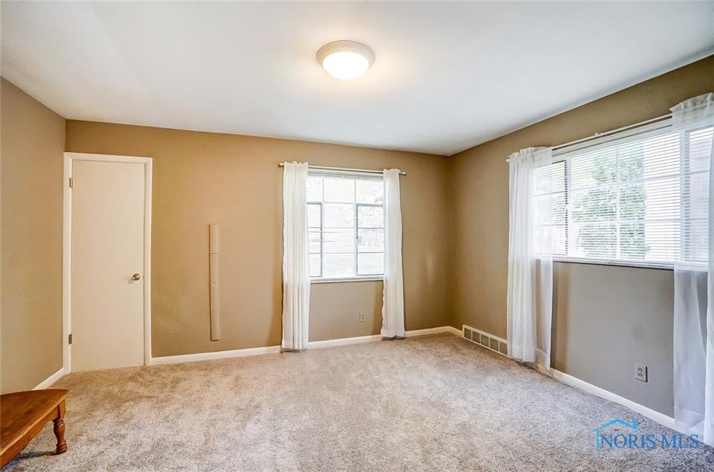 2438 Goddard Road Toledo, OH 43606 - Photo 16 of 30 Gallery Image 16