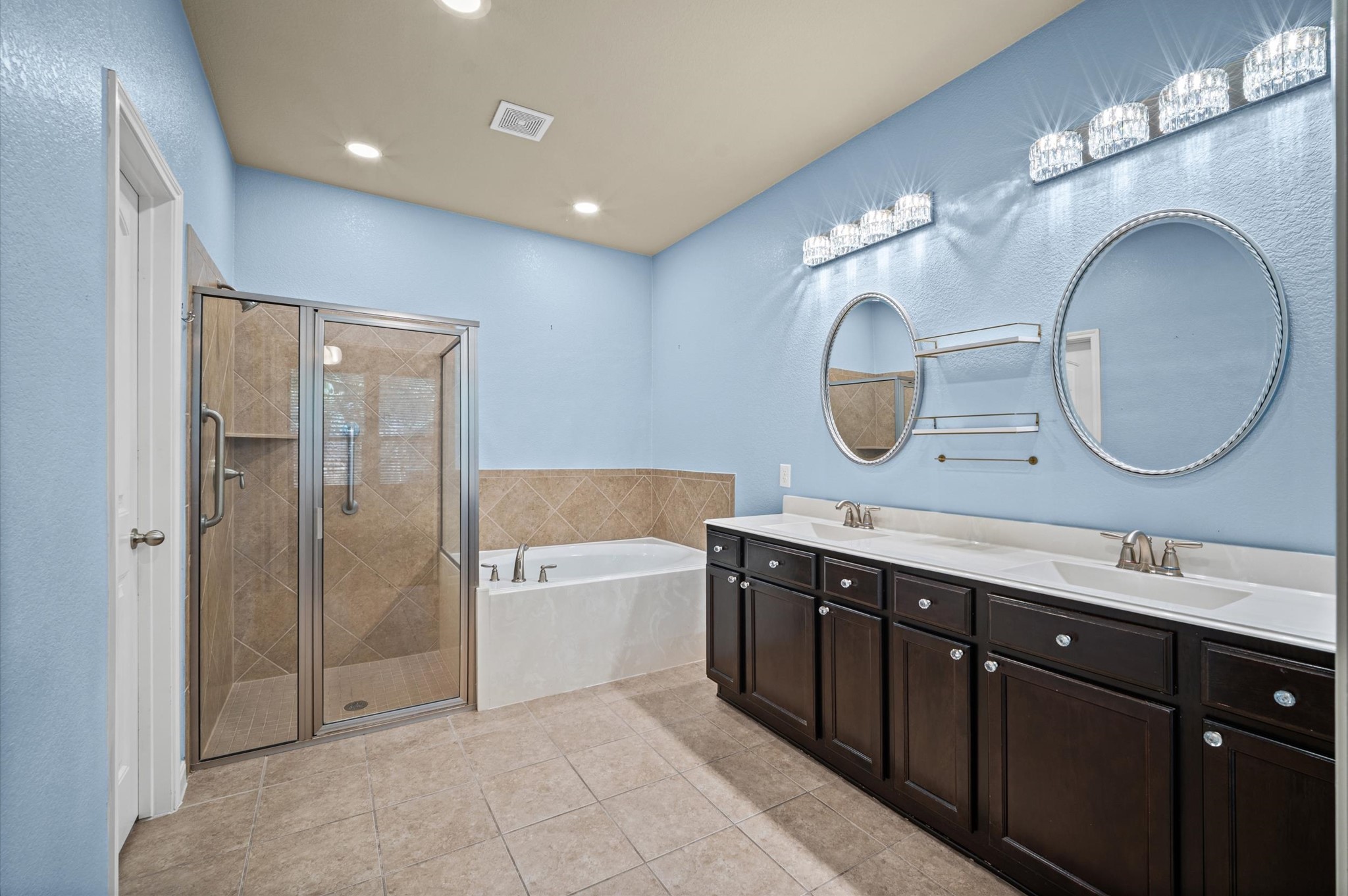 9714 Old Timber Lane Spring, TX 77379 - Photo 14 of 48 Gallery Image 14