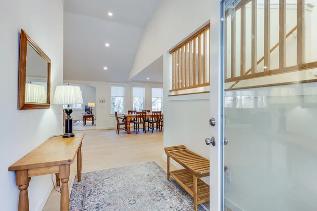 $20,000 | 33 Fern Lane, Woods Hole, MA 02543