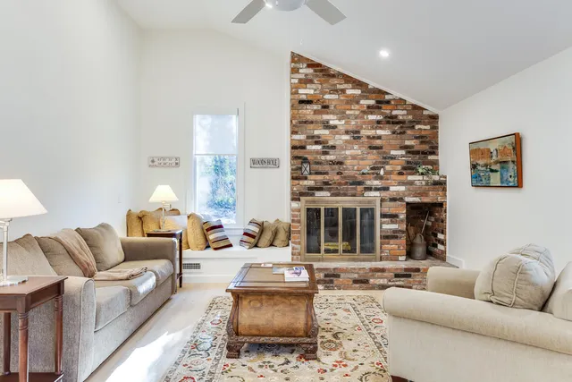 $20,000 | 33 Fern Lane, Woods Hole, MA 02543