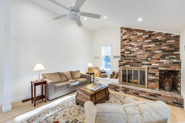 $20,000 | 33 Fern Lane, Woods Hole, MA 02543