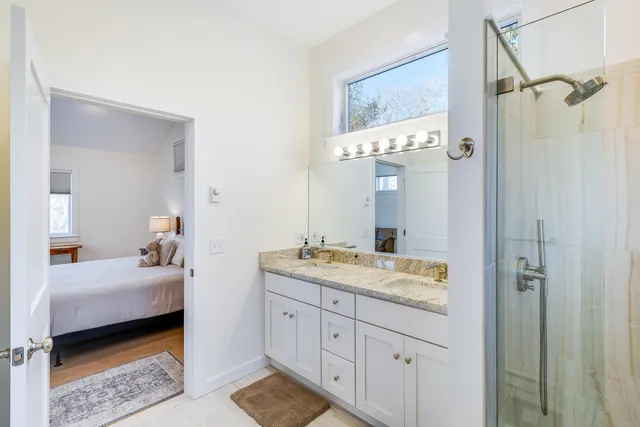 $20,000 | 33 Fern Lane, Woods Hole, MA 02543