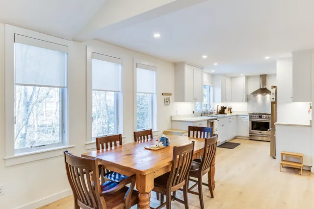 $20,000 | 33 Fern Lane, Woods Hole, MA 02543