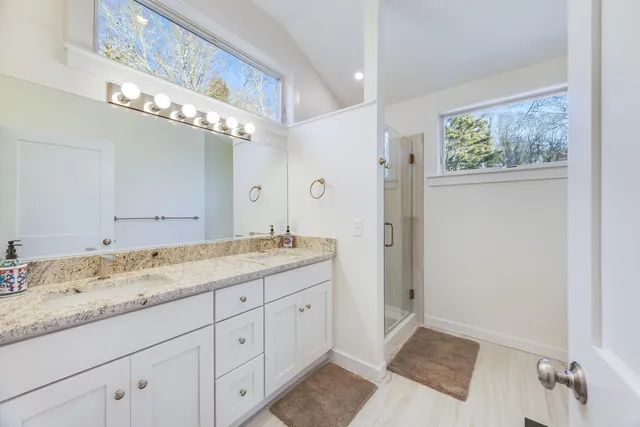 $20,000 | 33 Fern Lane, Woods Hole, MA 02543