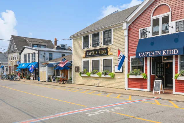 $20,000 | 33 Fern Lane, Woods Hole, MA 02543